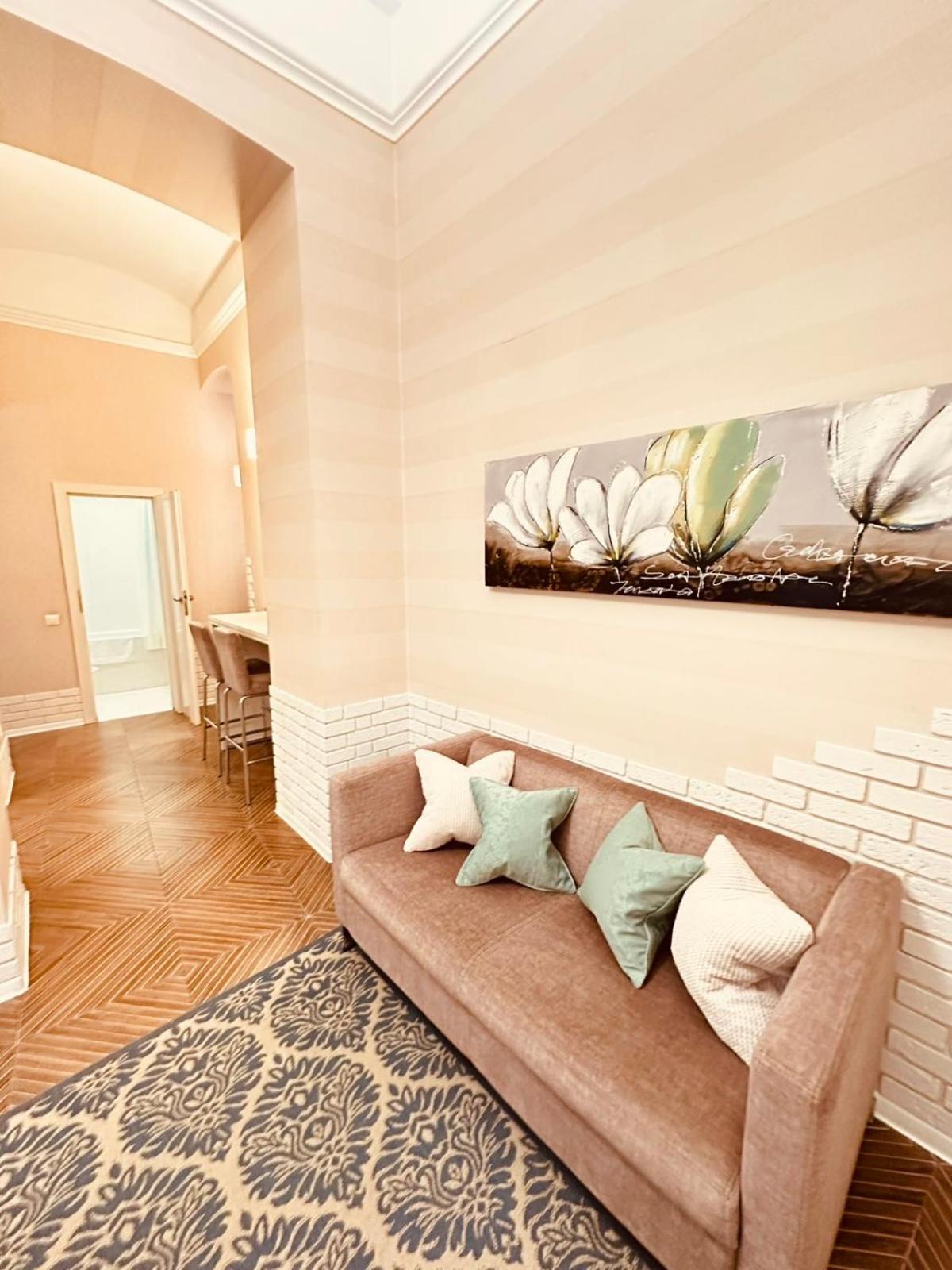 Lviv Apartments ภายนอก รูปภาพ
