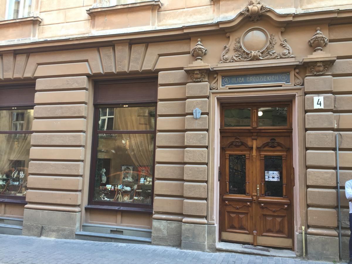 Lviv Apartments ภายนอก รูปภาพ