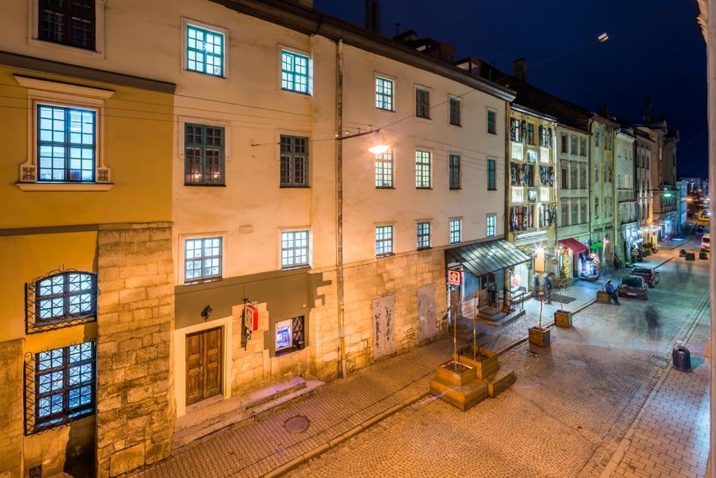 Lviv Apartments ภายนอก รูปภาพ