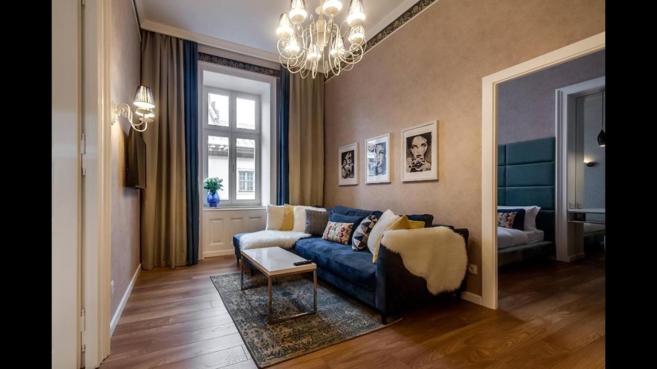 Lviv Apartments ภายนอก รูปภาพ
