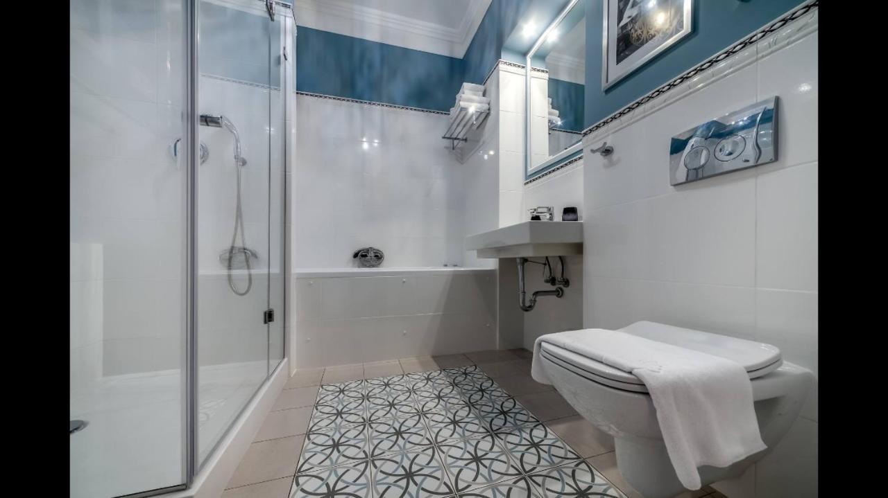Lviv Apartments ภายนอก รูปภาพ