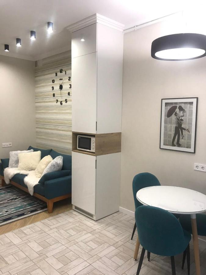 Lviv Apartments ภายนอก รูปภาพ